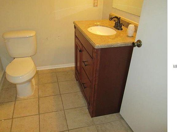 3rd image of 8702 Mallard Reserve Dr Unit 105