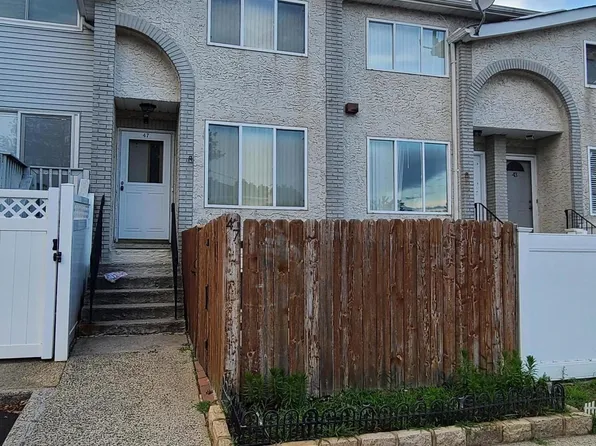 47 Wildwood Ln, Staten Island, NY 10307