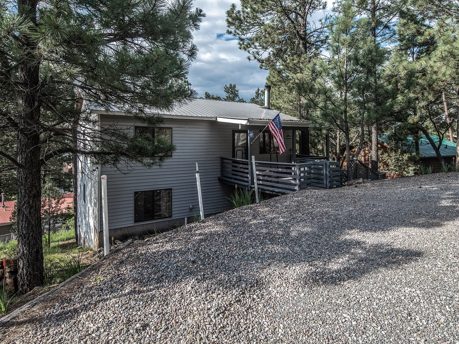 4 bed, 1808 sqft, $2,300 — Photo 4