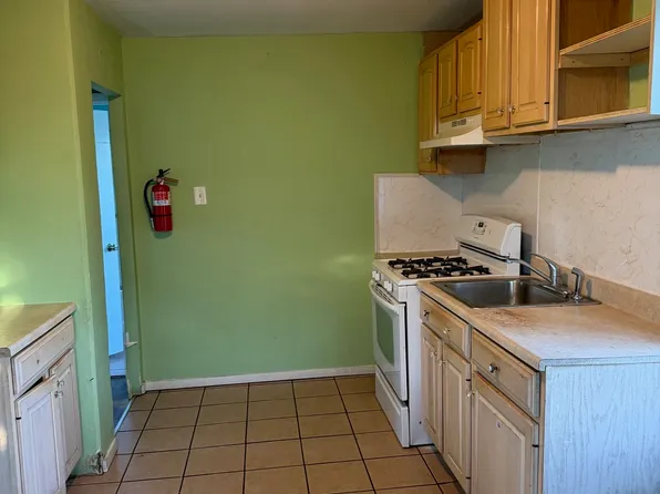 15 E Adams Ave #2, Pleasantville, NJ 08232