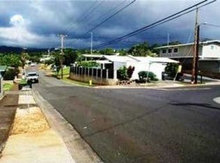 1688 Piikea St, Honolulu, HI 96818