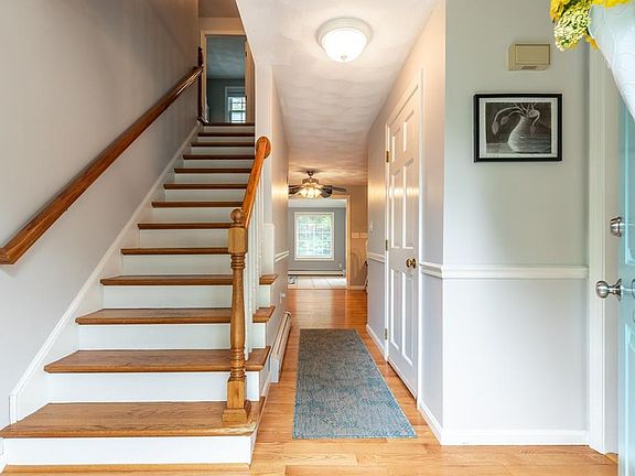 3rd image of 3 Apple Blossom Way