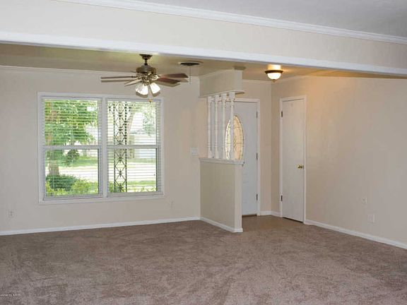 4th image of 2518 13th Ave