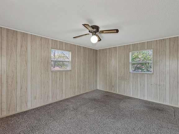 2nd image of 4651 S Glenn Ave