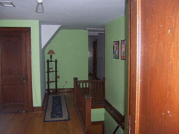 5th image of 1020 Lincoln Ave APT 4