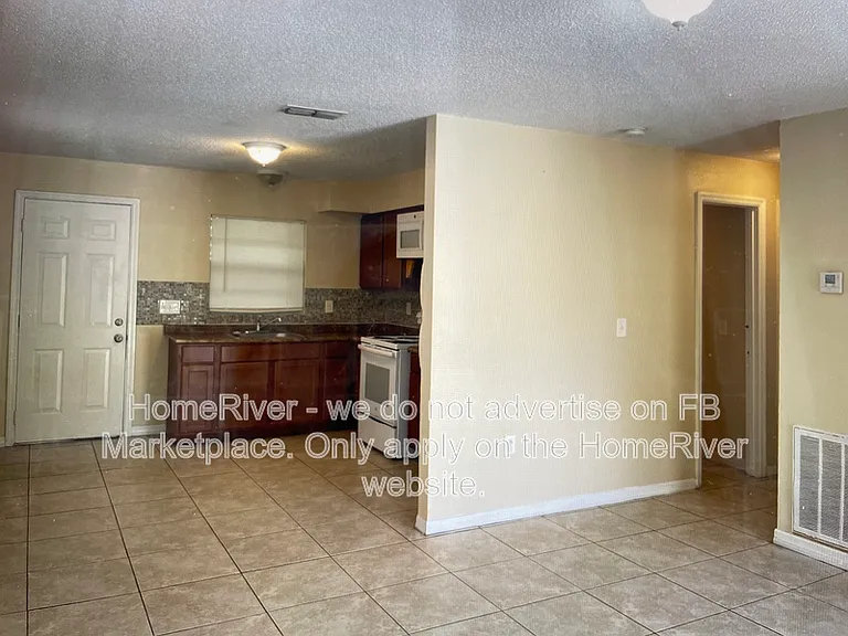 1111 Tuskegee St #A — Photo 3