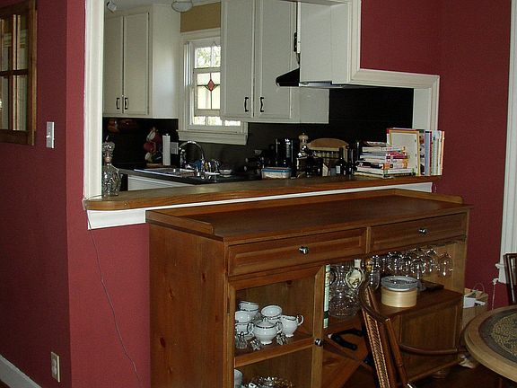 open dining/kitchen is perfect for entertaining!