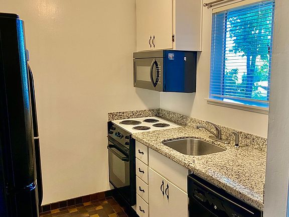 3rd image of 4016 Farm Hill Blvd APT 203