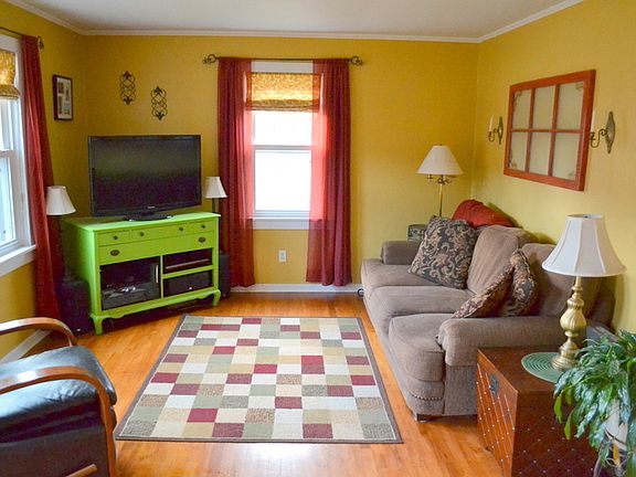 4th image of 1227 Cherry St