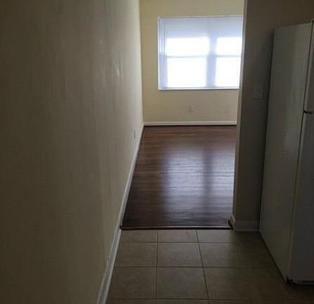 5th image of 1213 Cypress Ave