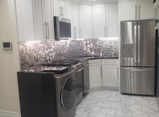 (Undisclosed Address), Maspeth, NY 11378