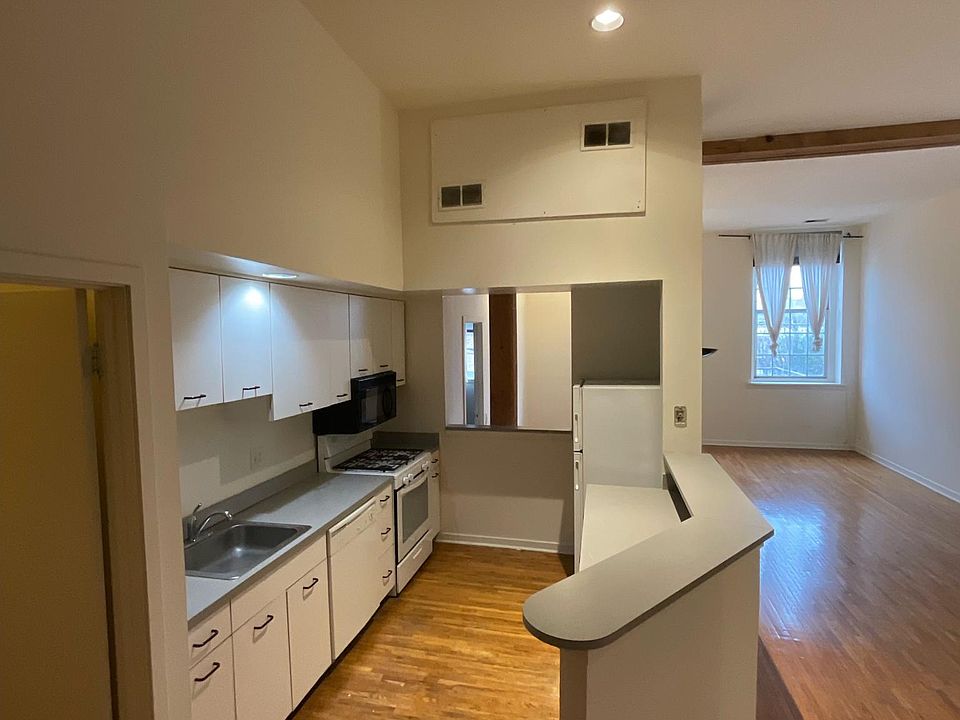 1st image of 2629 Brown St APT 112