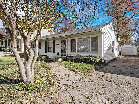 2nd image of 1128 Missouri Ave