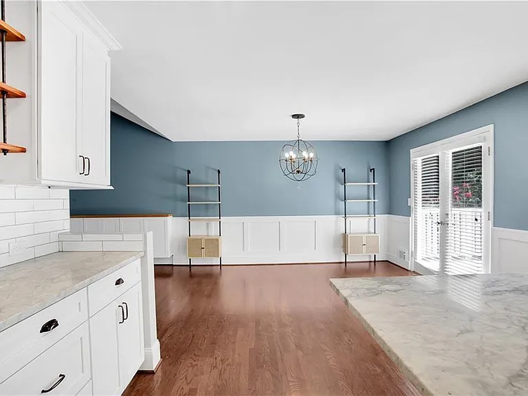 455 Persimmon Ln — Photo 7