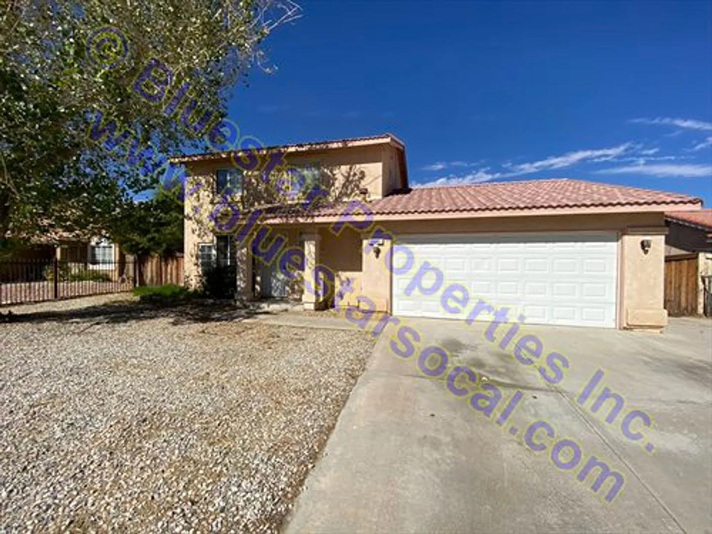 Great 2 Story Home!! Call And Apply Today! — Photo 1