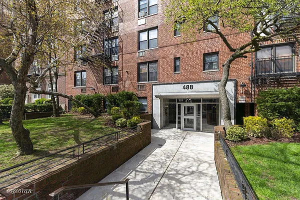 Sold by Corcoran | media 6