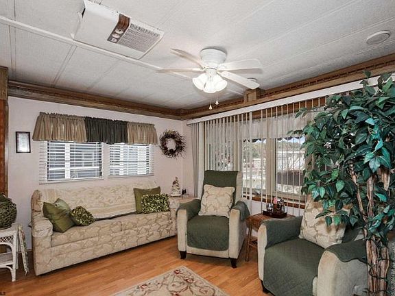 5th image of 189 N Lake Dr