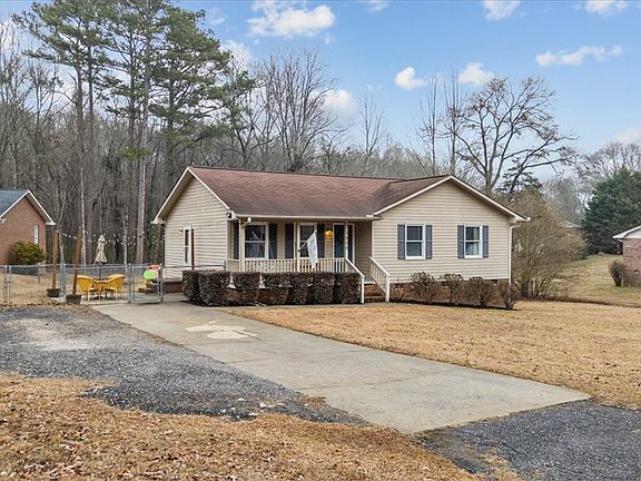 4th image of 1000 Hopkins Ave