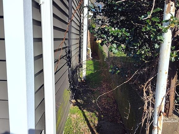3rd image of 13 Rose Street