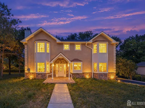 418 East Ave, Northvale, NJ 07647