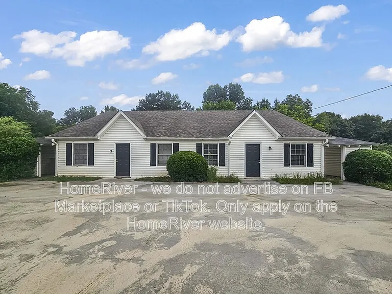 1882 Kirkland Rd #B — Photo 2