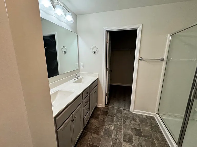 1011 Maylen Trce — Photo 14