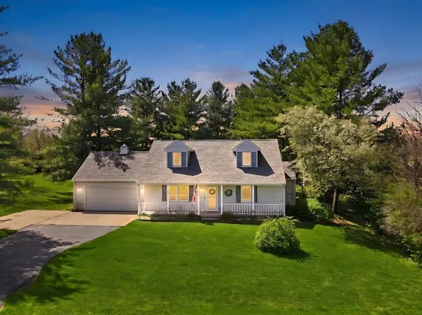 405 Mississippi Dr, Dixon, IL 61021