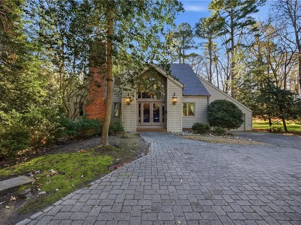 29 Indigo Dam Rd, Newport News, VA 23606