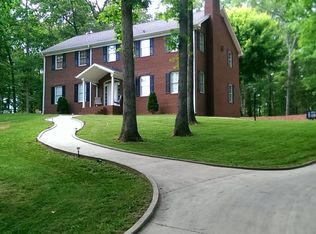 226 Windsor Park Dr, Dobson, NC 27017