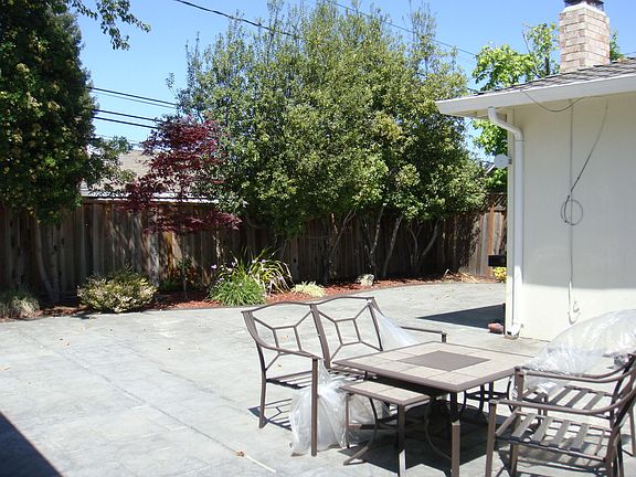 2nd image of 6525 Ivy Ln