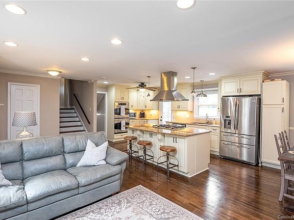 4th image of 4139 Rutherford Dr