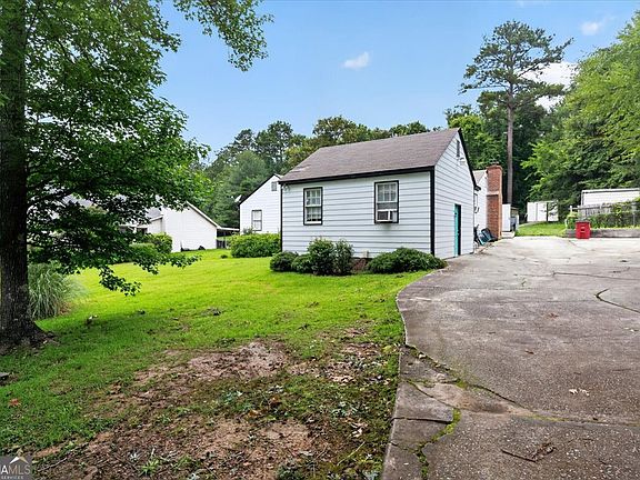 3rd image of 6603 Dana Dr