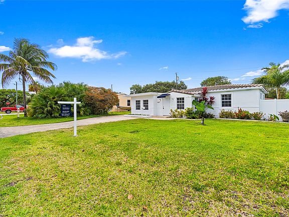 4th image of 927 SW 22nd Street