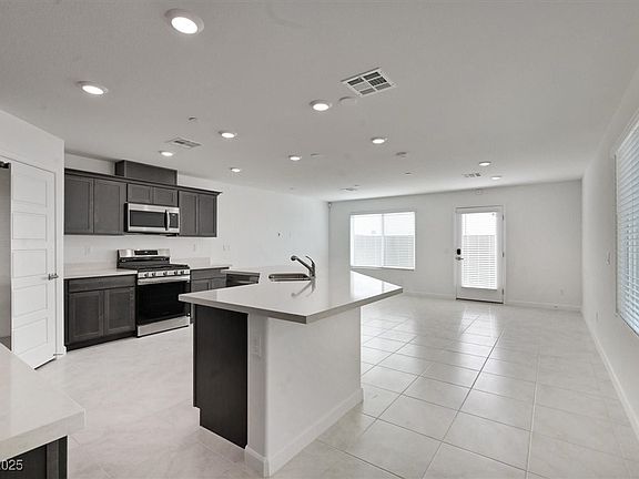 5th image of 4939 Aitana Ave #3