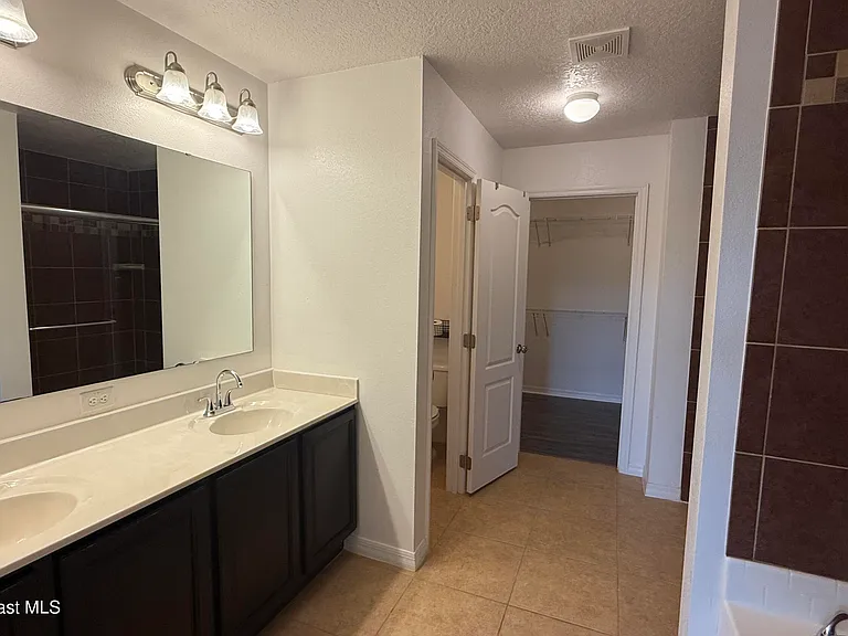 4121 Masira Ct — Photo 23