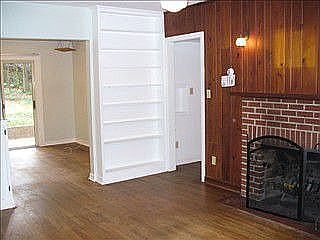 4th image of 2198 Amelia Cir