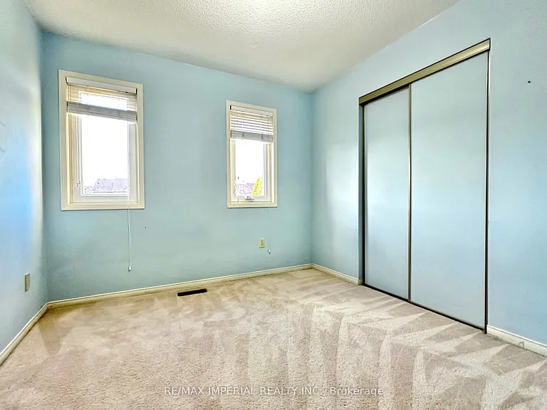 3058 Dalehurst Dr — Photo 30