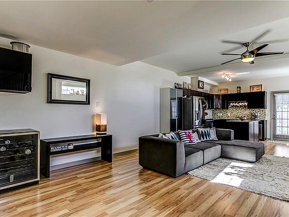 5th image of 4000 Vista Mar Dr