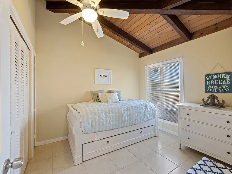 34 Beach Plum Rd — Photo 13