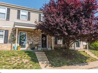 2 Cromwell Dr, Blue Bell, PA 19422