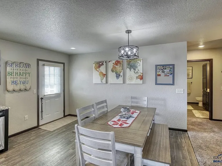 2915 Hutt Ct — Photo 9