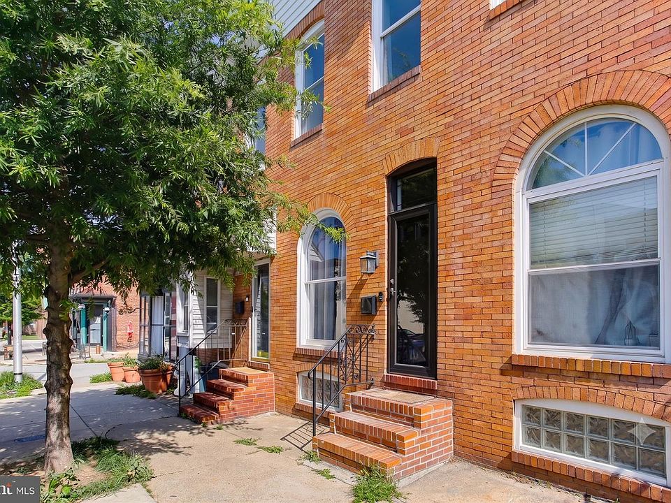 1st image of 2712 Dillon St