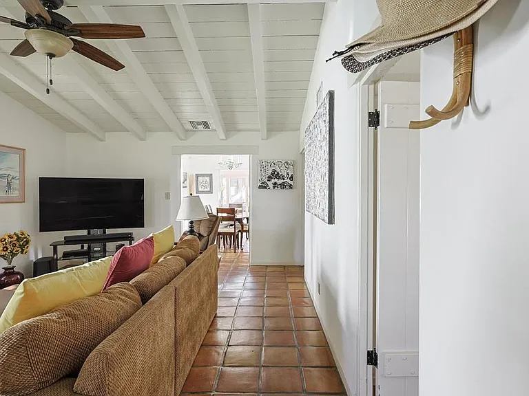 817 Margarita Ave — Photo 6