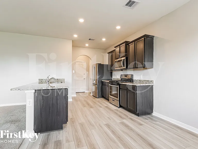 26716 Frost Dr — Photo 7