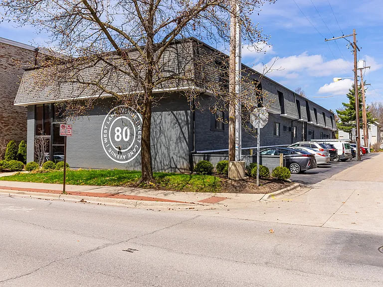 80 W. Lane Avenue — Photo 16
