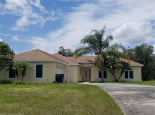 1070 Jonquil St, Lake Placid, FL 33852