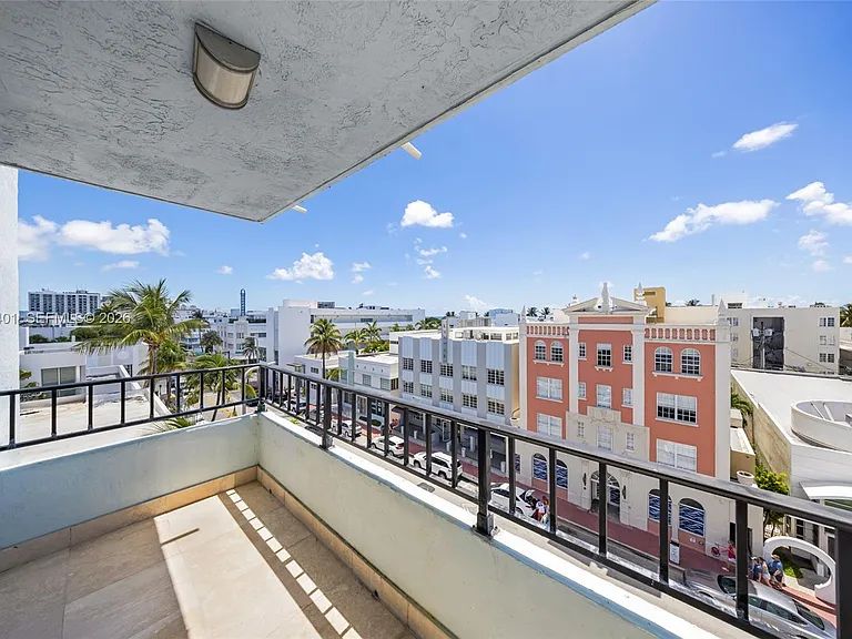 720 Collins Ave #603 — Photo 21
