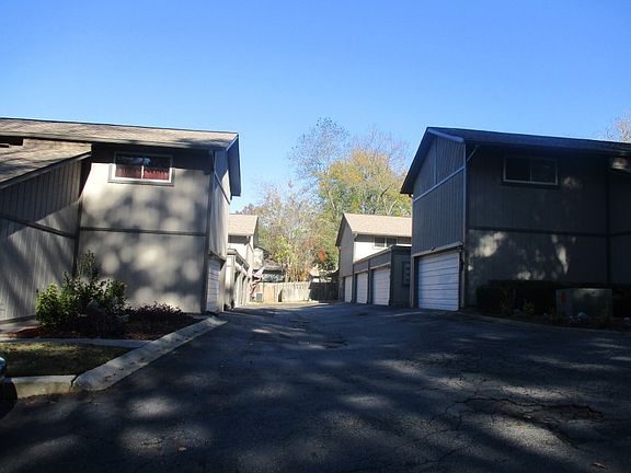 5th image of 430 Manning Villas Ln