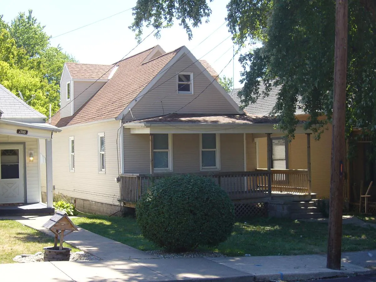 1708 N Wisconsin Ave photo 1
