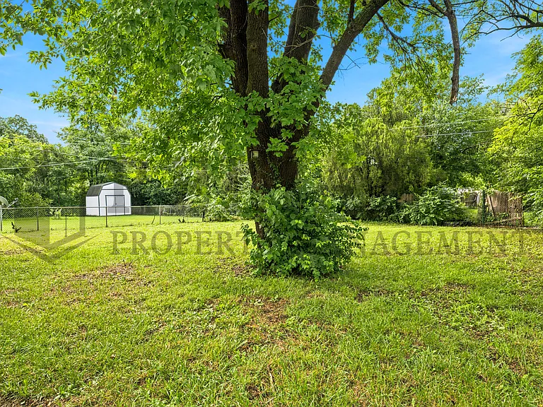 1401 W Calvert St — Photo 5